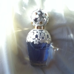 I got this perfume from Duty Free in a French airport. it smells so damn good!